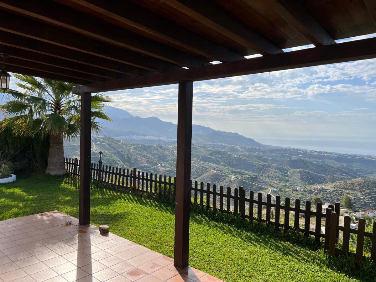 Vela Luka Frigiliana Villa Bagian luar foto