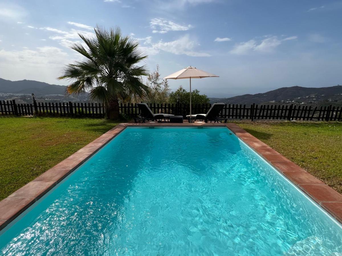 Vela Luka Frigiliana Villa Bagian luar foto