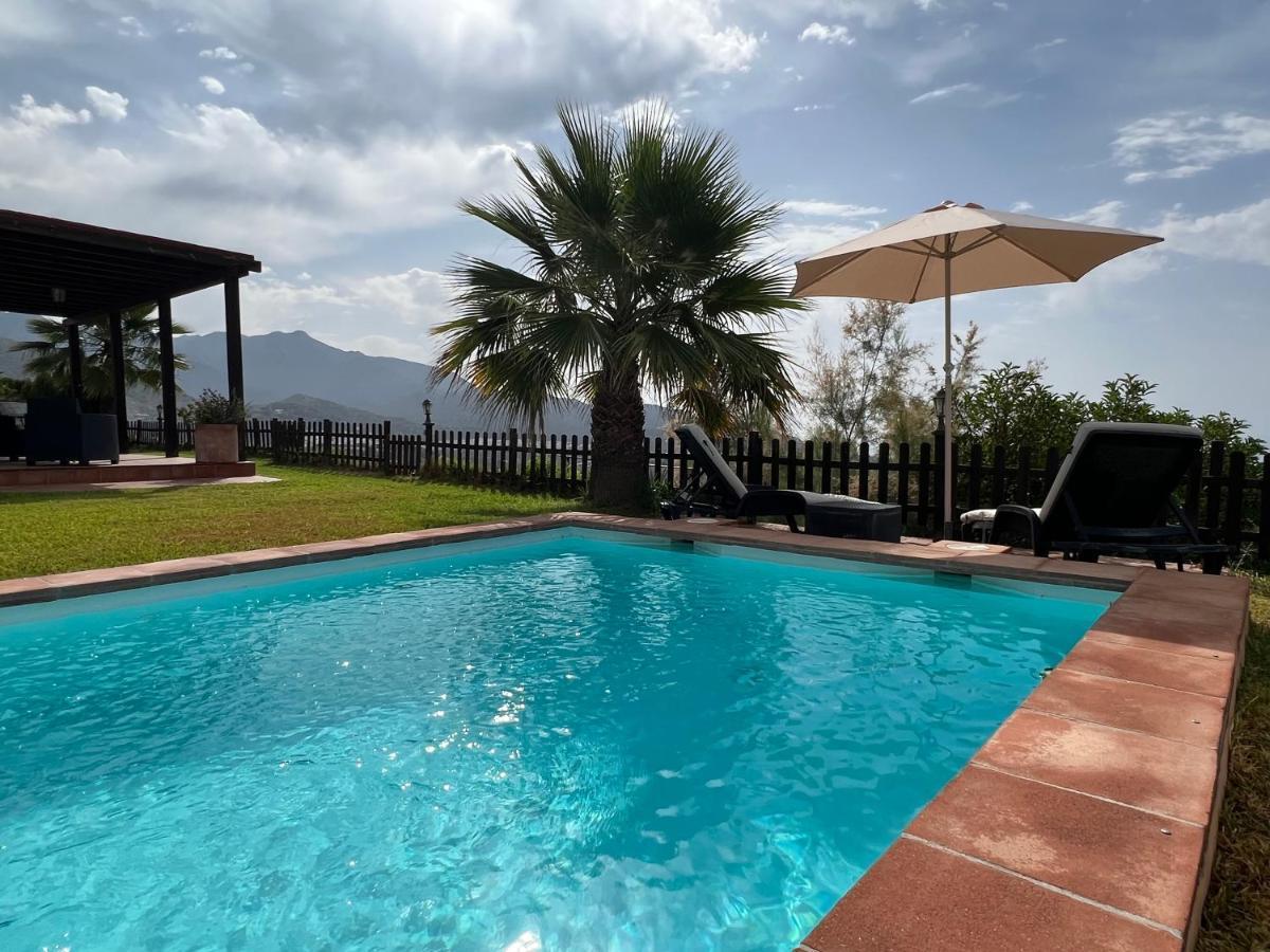 Vela Luka Frigiliana Villa Bagian luar foto