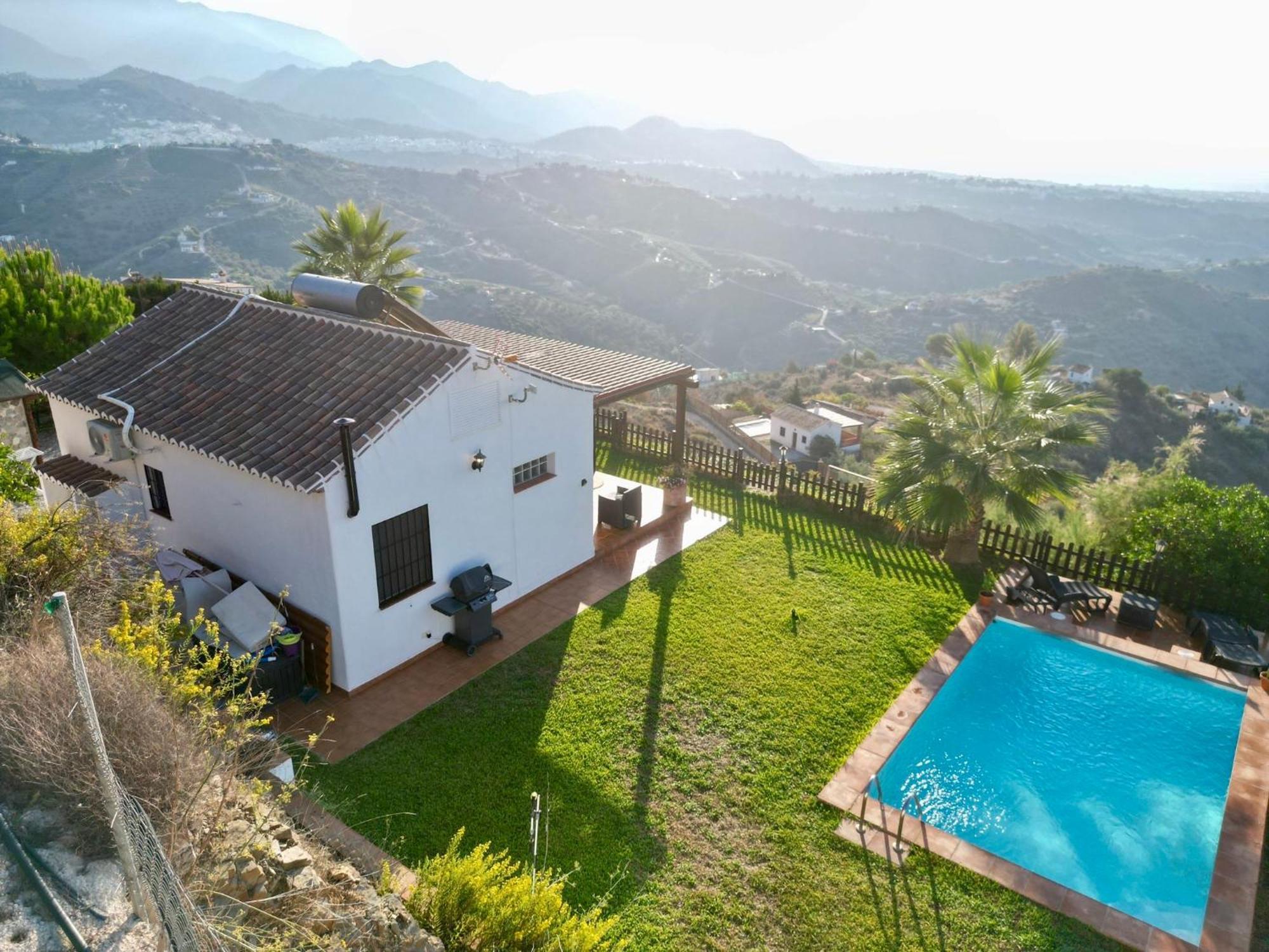 Vela Luka Frigiliana Villa Bagian luar foto